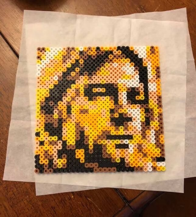 Fuse bead design featuring Kurt Cobain.